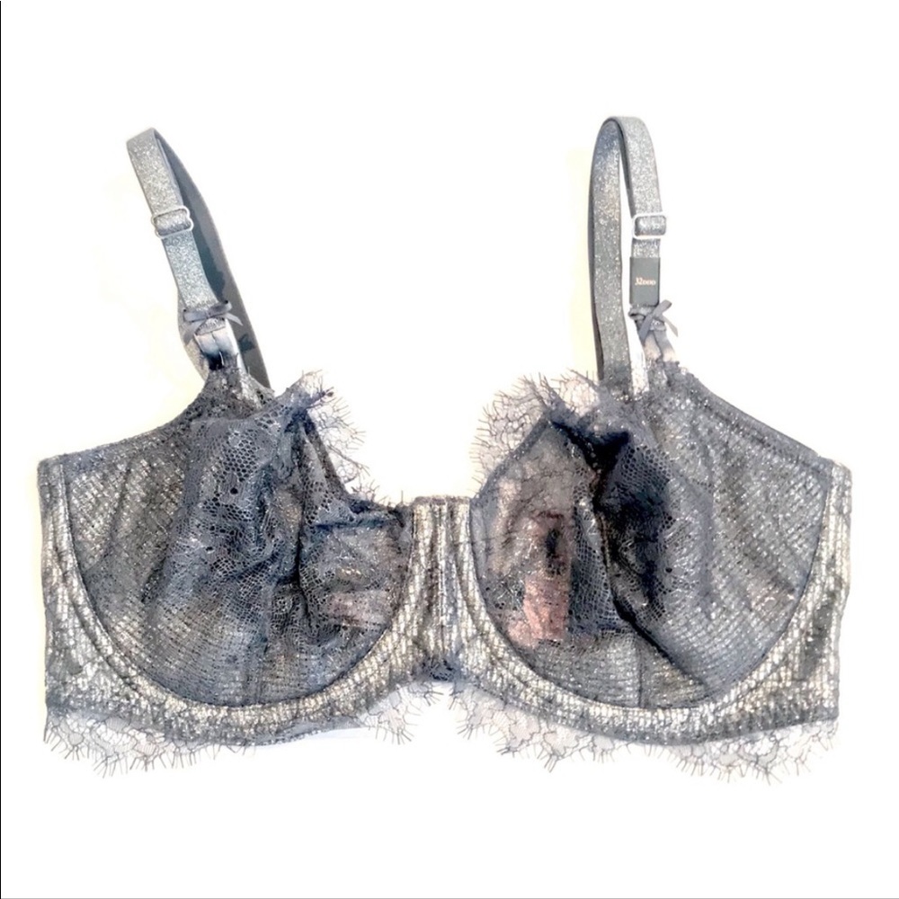 Victoria’s Secret Dream Angels Wicked Eyelash Lace Unlined Uplift Bra